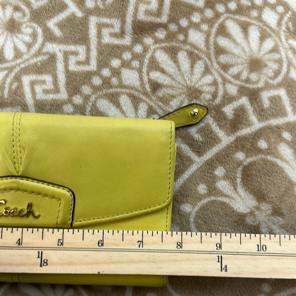 Coach Yellow Wallet Sleek Minimalist Design - Picture 7 of 9